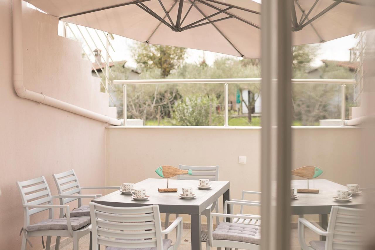 Palm Tree Apartments #Feelslikehome Ormos Panagias Exterior foto
